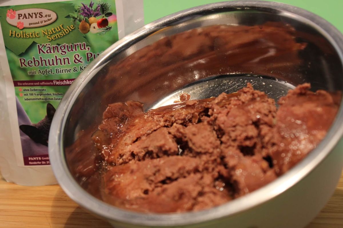 1. Probeset 6 Holistic-Sorten für Katzen - 95g